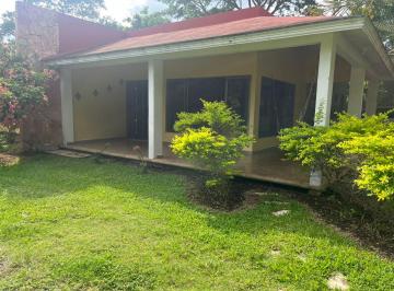 Casa de 4 habitaciones, Santiago Tuxtla · Hermosa Casa con Jardín