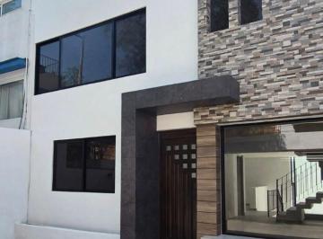 Casa de 3 habitaciones, Naucalpan de Juárez · Casa Totalmente Remodelada en Circuito Diplomáticos, Satélite