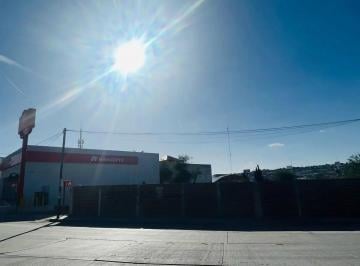 1 · Renta Terreno en El Oriente