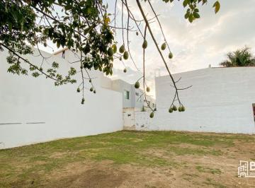 Terreno / Lote , Tlajomulco de Zúñiga · Terreno en Venta – El Pilar Residencial, Junto Andador Privado y Esquina.