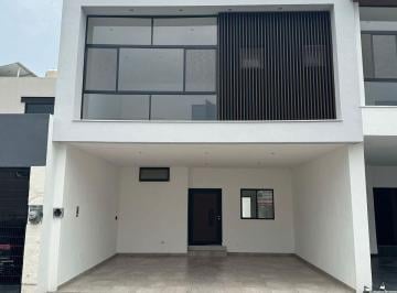 76edfba72ed5ddb749fba36ed4dc02dc25d992caa5cceba109cc0c4af388ad88 · Casa en Renta - Altares Residencial