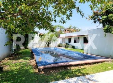 Casa · 736m² · 3 Recámaras · 3 Estacionamientos · Casa en Venta en El Pueblo de Cocoyoc