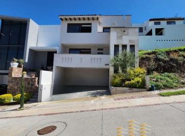 Casa de 3 habitaciones, León · Casa en Venta en Lomas Punta del Este, León Gto.