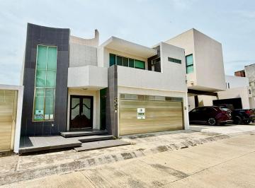 CASA EN RENTA – Lomas Residencial, Riviera Veracruzana
Vive con el máximo confo · Casa Renta Lomas Residencial Veracruz
