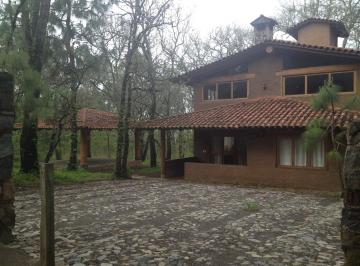Casa de 3 habitaciones, Tapalpa · Hermosa Cabaña Ecologica en Pinares Tapalpa 2da Seccion Jalisco