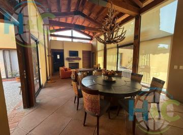 Casa · 574m² · 5 Recámaras · Casa en Club de Golf Balvanera Polo y Country Club