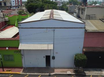 Bodega comercial · 240m² · Se Renta Bodega Comercial de Dos Pisos con 520 m², con Oficinas Privadas