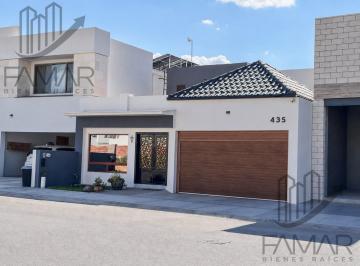 Casa · 257m² · 4 Recámaras · 2 Estacionamientos · Casa en Venta Residencial Bosque Real
