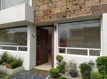 Casa en condominio · 180m² · 3 Recámaras · 2 Estacionamientos · Casa en Renta en Fraccionamiento Bosque de Las Fuentes Residencial