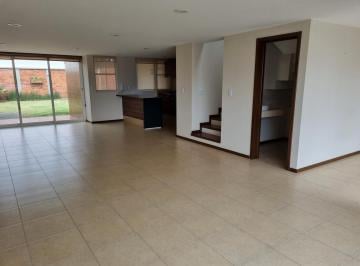 Casa en condominio · 180m² · 3 Recámaras · 2 Estacionamientos · Casa en Renta en Fraccionamiento Bosque de Las Fuentes Residencial