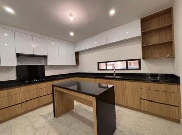 Casa de 4 habitaciones, García · Estrena Casa en Renta con Sótano y Cuarto de Servicio