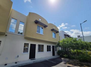 Casa · 130m² · 2 Recámaras · 1 Estacionamiento · Casa Amueblada en Renta en Mayakoba