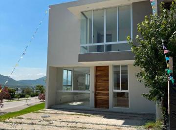 Casa de 3 habitaciones, Tlajomulco de Zúñiga · Senderos Monte Verde The Corner House