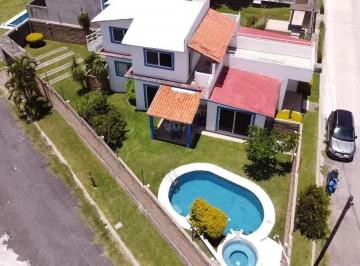 Casa en condominio de 5 habitaciones, Yautepec · Vendo Casa con Alberca en Fracc Real de Oaxtepec