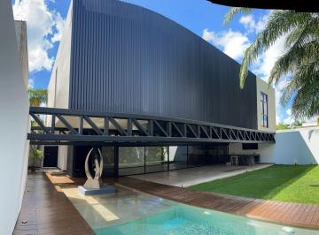 Casa · 500m² · 3 Recámaras · 3 Estacionamientos · Casa en Venta en Exclusiva de Zona de Montecristo, Mérida