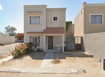 Casa de 3 habitaciones, La Paz · ¡Oportunidad! Casa Villas del Encanto La Paz Bcs: Zona Segura, Alta Plusvalía y Excelente Ubicación