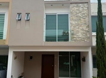 Casa de 3 habitaciones, Zapopan · ¡Oportunidad de Casa en Real de Valdepeñas II (Altavista)!