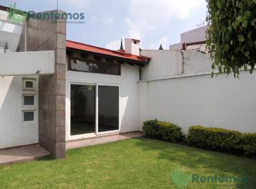 Casa · 300m² · 4 Recámaras · 4 Estacionamientos · Casa en Renta en Parques de La Herradura