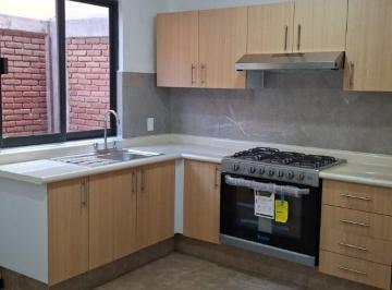 Casa de 4 habitaciones, Toluca · Casa en Venta en Valle de San José. Toluca