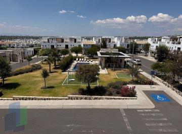 767254f611f6b26e76597b0d9eac96ef3f22da0464a290bd0c0797a4a325ccfb · Casa en Venta de 4 Recámaras y Roof Garden en Torre de Piedra Bugambilias