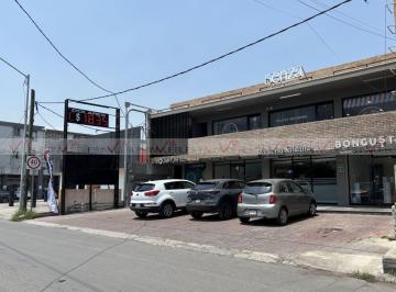 Oficina · 47m² · 4 Estacionamientos · Oficina en Renta en Monterrey