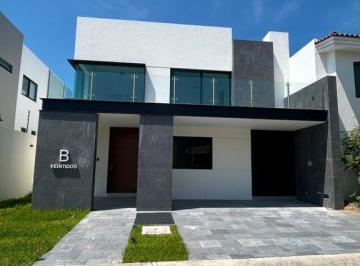 Casa en condominio · 328m² · 4 Recámaras · 2 Estacionamientos · Casa en Renta en Puertas del Tule, Zapopan.