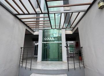 8694774a9fb1ccd1f184ca35919cfc9586d4ca826483edc3f856c8c28cf815ef · Penthouse con Roof Garden