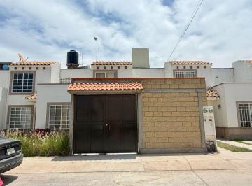 Casa de 2 habitaciones, San Luis Potosí · Casa en Renta en Privada Alterezza Cno Sta Rita Villa de Pozos