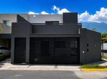 1 · Casa en Renta en Puerta de Hierro, Monterrey, Nuevo León