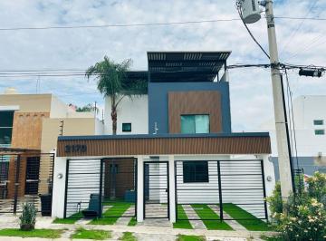Casa de 4 habitaciones, Zapopan · Bugambilias Country, Calle Cerrada, 4 Habitaciones, Rooftop Amplio, Jardin, No Inmobiliarias