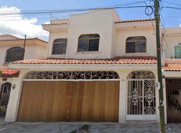 Casa de 4 habitaciones, Tepic · Casa en Venta Fraccionamiento Cd del Valle Tepic Nayarit