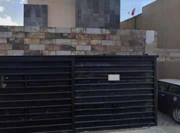 Casa de 3 habitaciones, Nuevo Laredo · ¡Oportunidad! Casa Fracc. Río Bravo Nuevo Laredo: Céntrica, Cerca Puentes, Segura y Gran Plusvalía