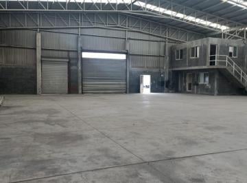 1 · Bodegas en Renta Sobre Carretera Laredo