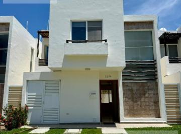 Casa · 300m² · 3 Recámaras · 2 Estacionamientos · Casa - Mazatlán