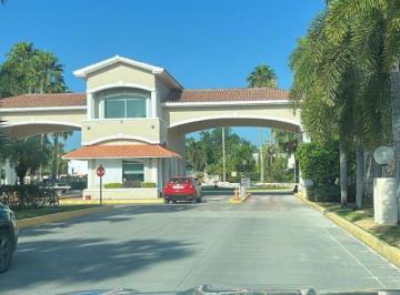 Casa de 3 habitaciones, Solidaridad · Casa en Venta y Renta en Playa Magna