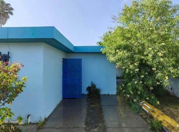 Casa · 212m² · 3 Recámaras · 1 Estacionamiento · Casa en Venta en Playas de Tijuana Secc. Costa Azul