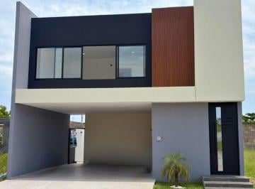 Casa de 4 habitaciones, Boca del Río · Casa en Venta Fracc. Lomas del Dorado, Boca del Rio, Ver.