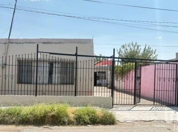 Casa · 81m² · 2 Recámaras · 2 Estacionamientos · Casa en Venta Col. Melchor Ocampo Cd. Juarez Chih
