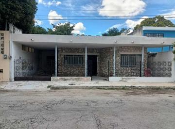 Fachada · Casa en Venta Cerca del Barrio de Santiago