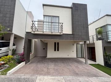 Casa de 4 habitaciones, El Marqués · Bonita Casa en Venta en Residencial del Parque
