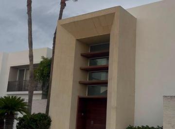 Casa de 4 habitaciones, Mazatlán · Casa en El Cid