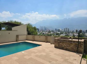 1 · Casa en Venta en Fuentes del Valle