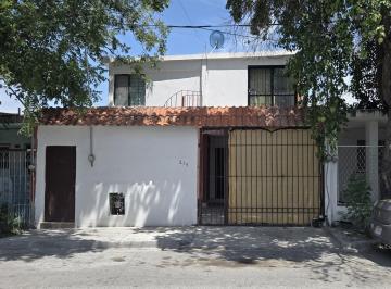 Casa · 162m² · 2 Recámaras · 1 Estacionamiento · Gni Casa en Venta Fracc del Lago, San Nicolas de Los Garza