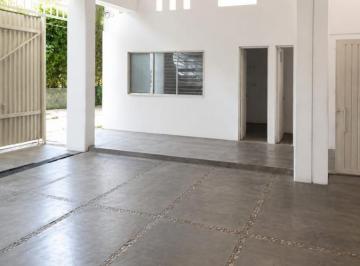 Local comercial · 493m² · 6 Estacionamientos · Renta de Bodega en Colonia Las Palmas, Cuernavaca
