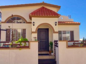 Casa de 2 habitaciones, Ensenada · Renta de Casa en El Sauzal con Vista Al Pacífico