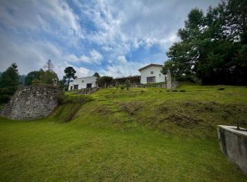 Casa de 3 habitaciones, Lerma · Casa en Venta en Salazar, Lerma | 11,000 m² de Terreno | Zona Hípica