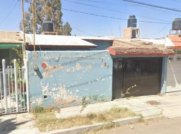 Casa de 3 habitaciones, Durango · Casa de 110 m² con 3 Recámaras en Venta en Los Alamos.