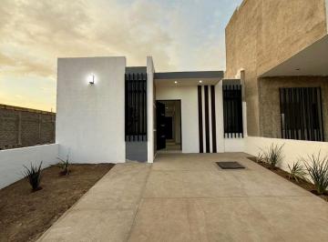 Casa de 3 habitaciones, Villa de Alvarez · Casa en Venta Nueva Fracc Bielva en Villa de Álvarez Colima, Salida a Comala