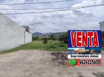 Terreno / Lote · 3200m² · 4 Estacionamientos · Terreno - El Pueblito Centro