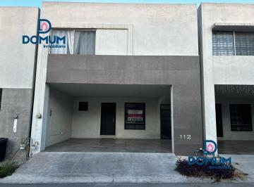 Casa · 112m² · 3 Recámaras · 2 Estacionamientos · Casa en Renta en Montenova, Sector Berlin